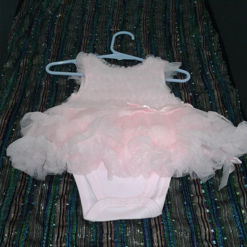 Infant tutu onepiece/headband size 6M